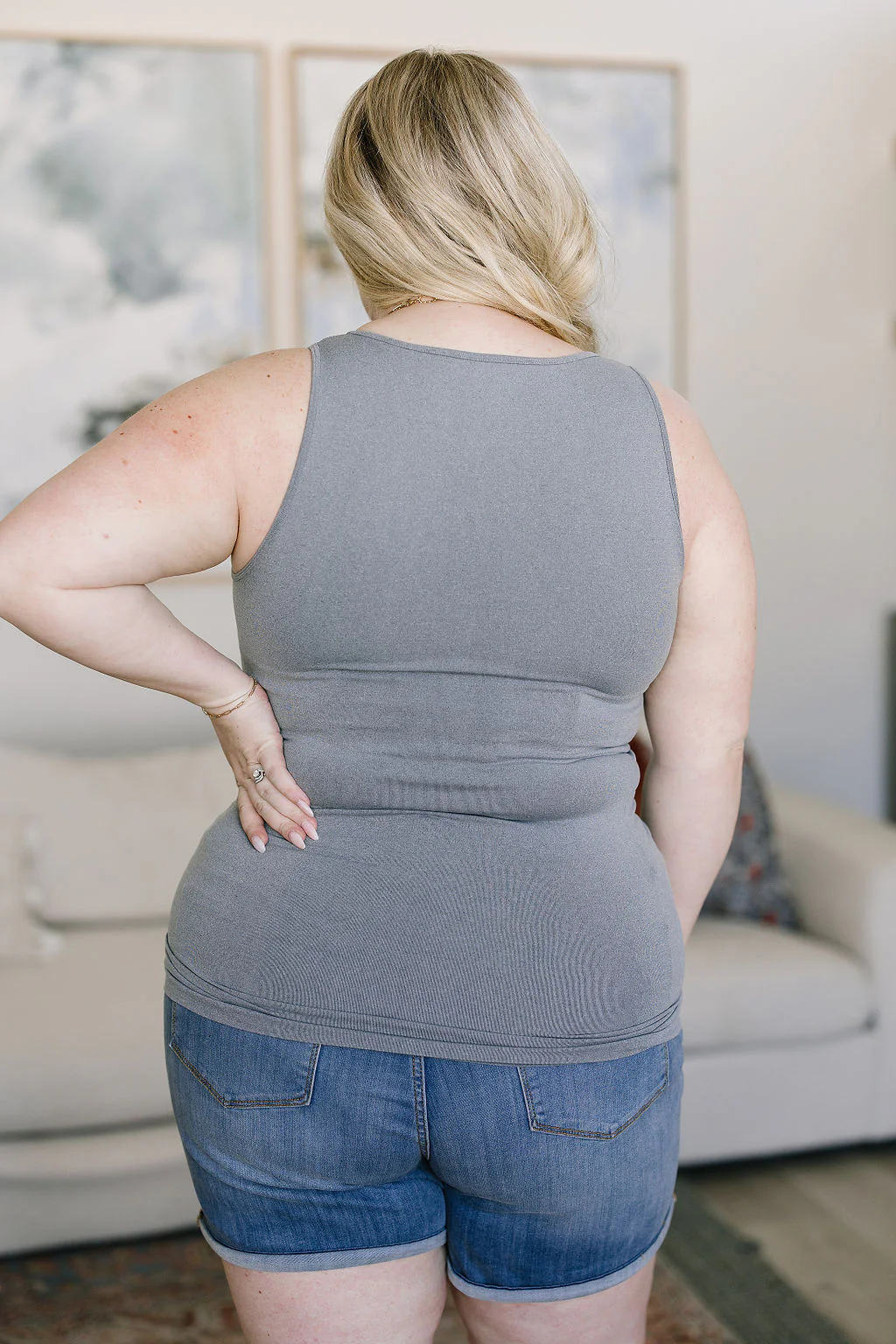 Standard Issue Seamless Longline Tank in Heather Grey - 5/30/2023 - Image 8