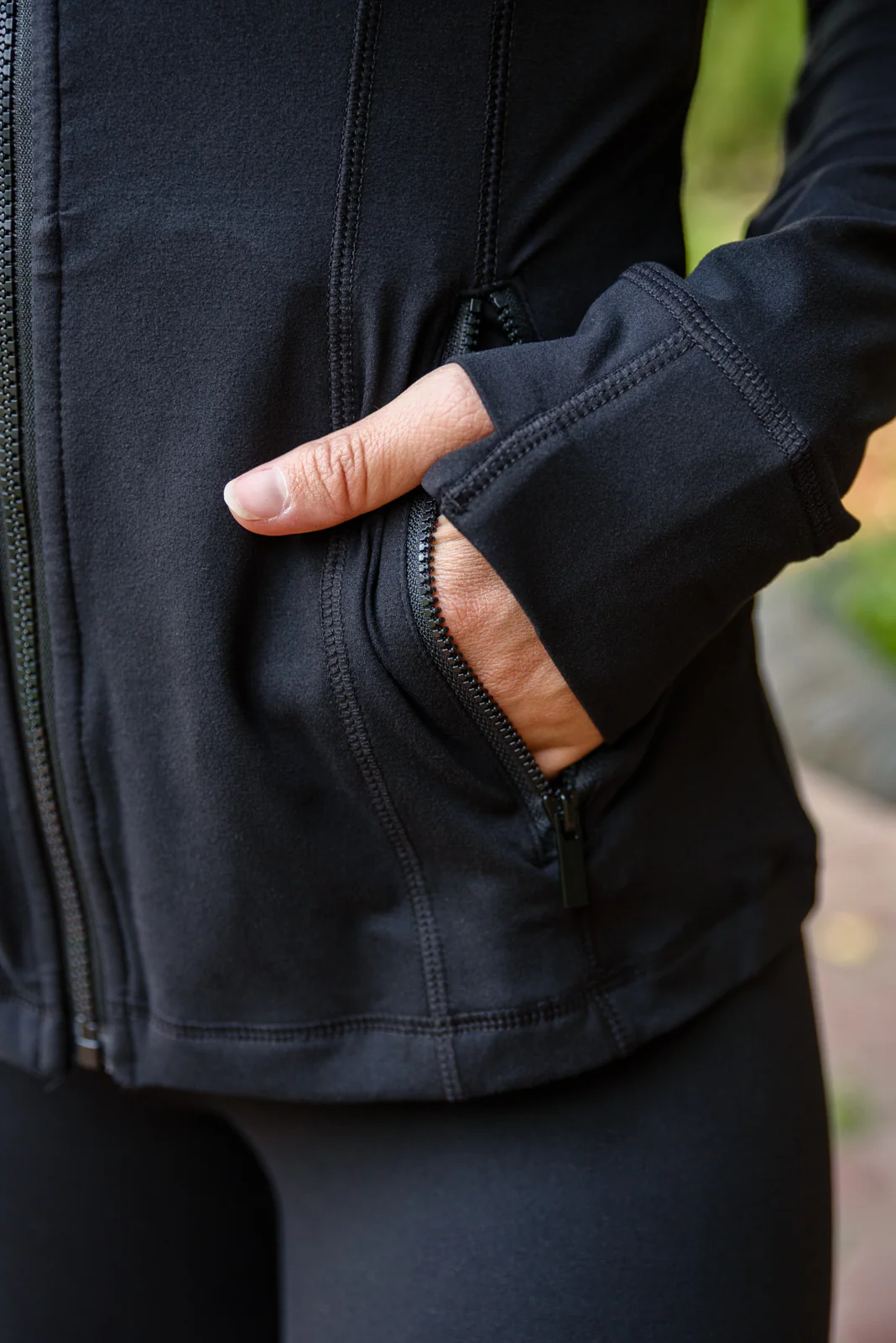 Staying Swift Activewear Jacket In Black - 9/29/2022 - Image 4