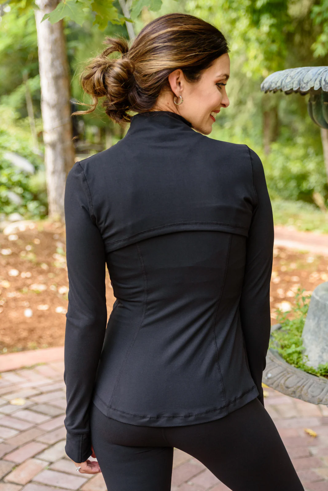 Staying Swift Activewear Jacket In Black - 9/29/2022 - Image 6