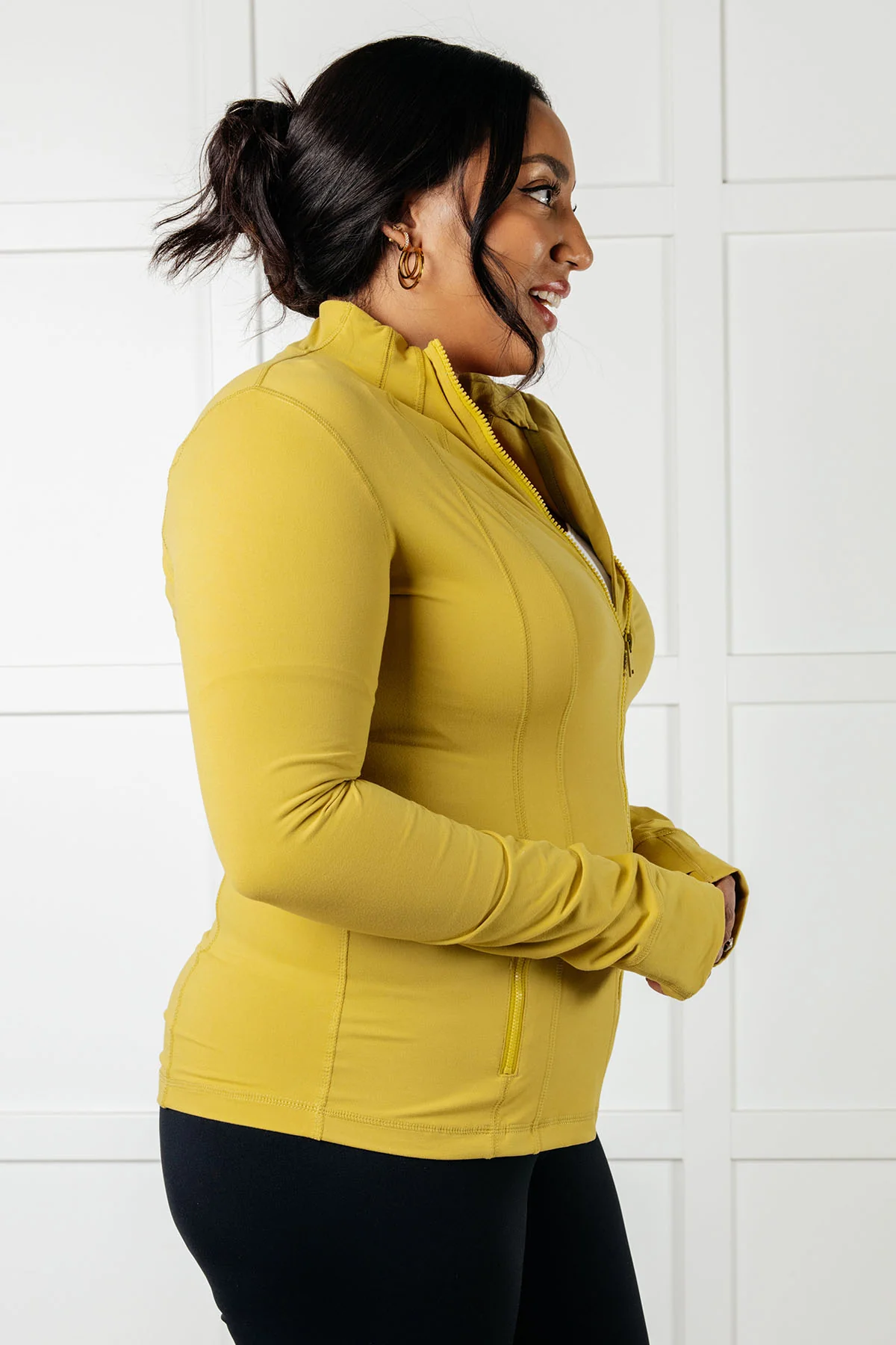 Staying Swift Activewear Jacket in Yellow Pear - 1/2/2025 - Image 9