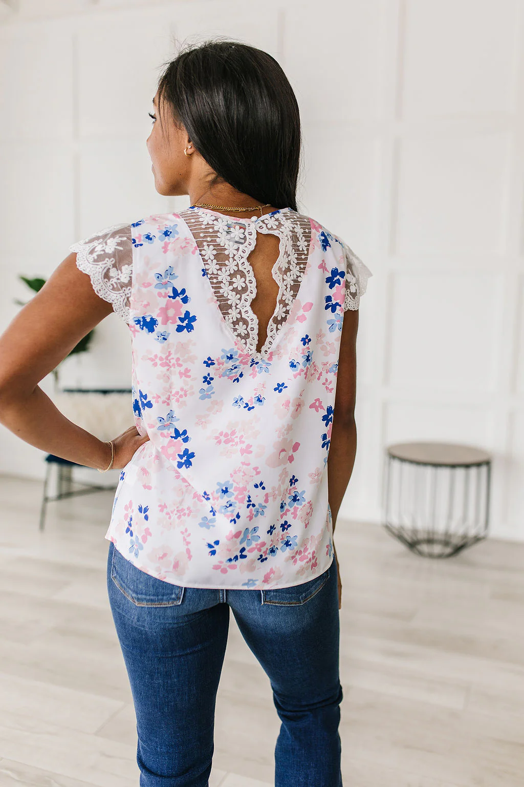Still the One Lace Sleeve Floral Top - 6/29/2023 - Image 8