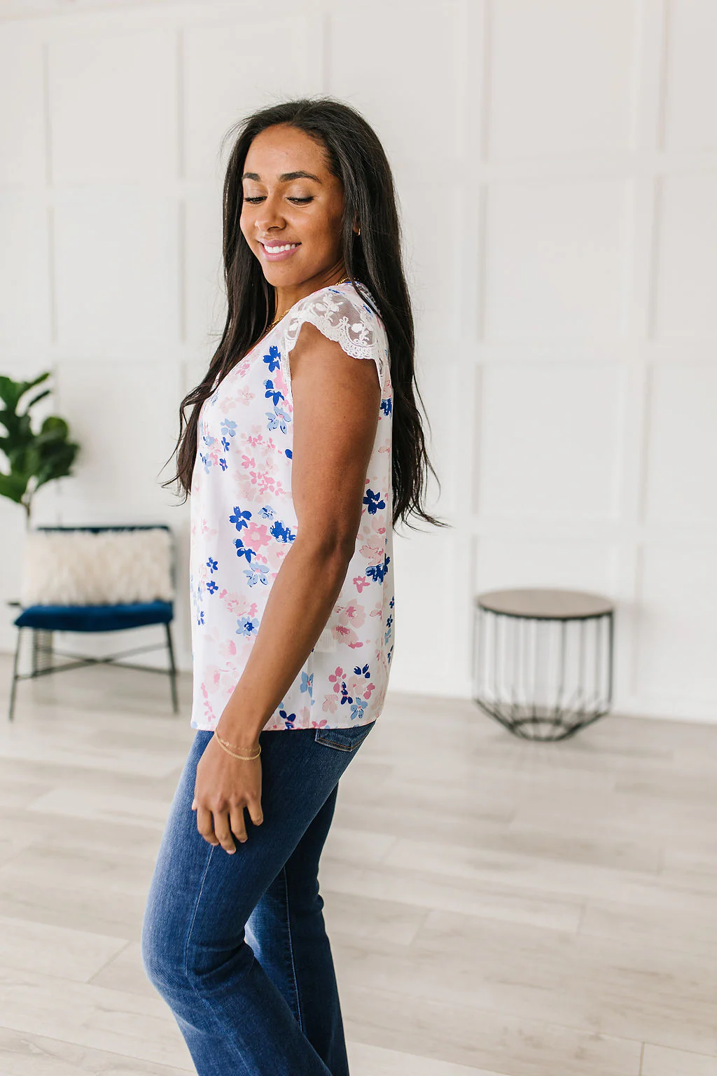Still the One Lace Sleeve Floral Top - 6/29/2023 - Image 9