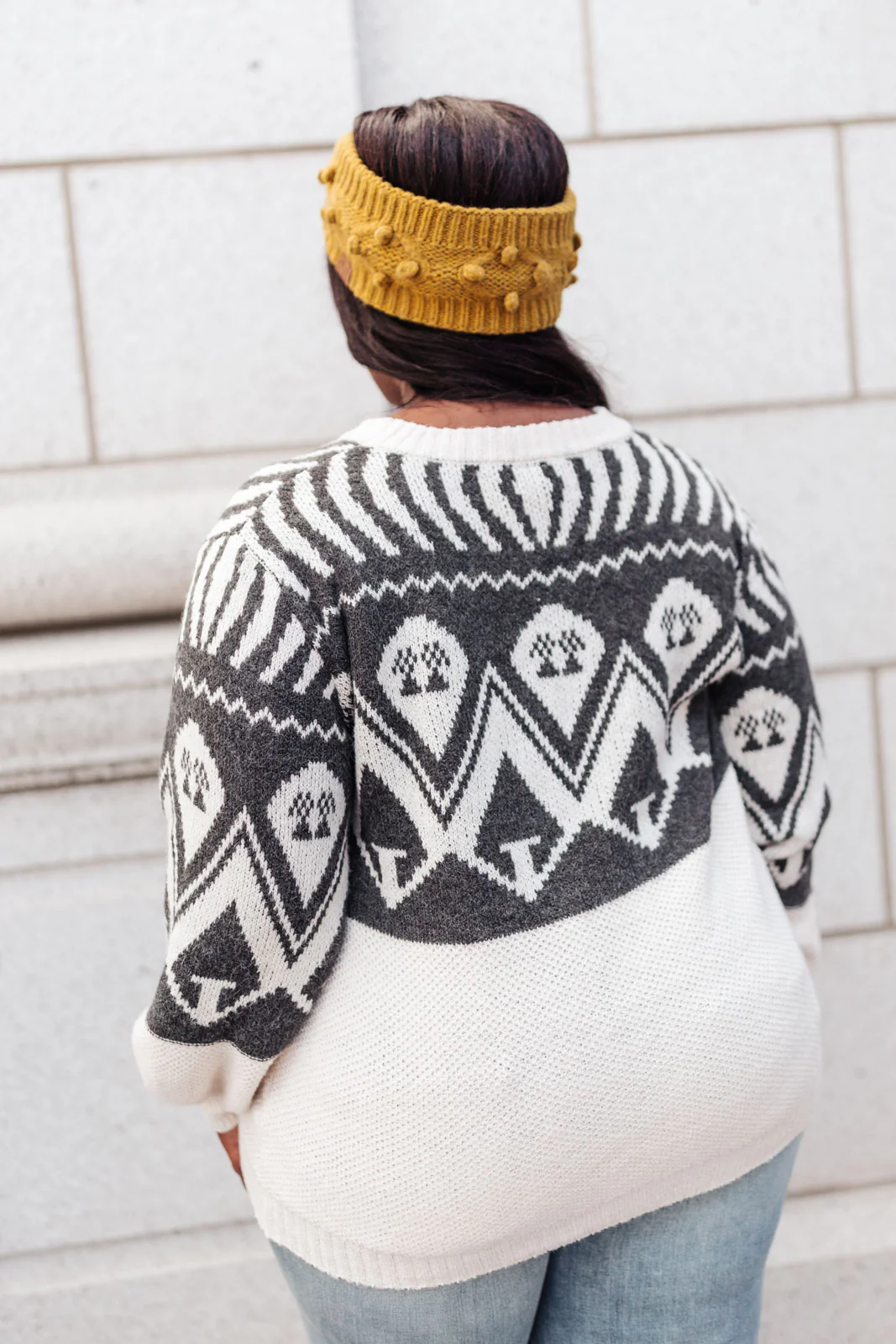 Summit Sweater In Charcoal - 1/11/2022 - Image 9