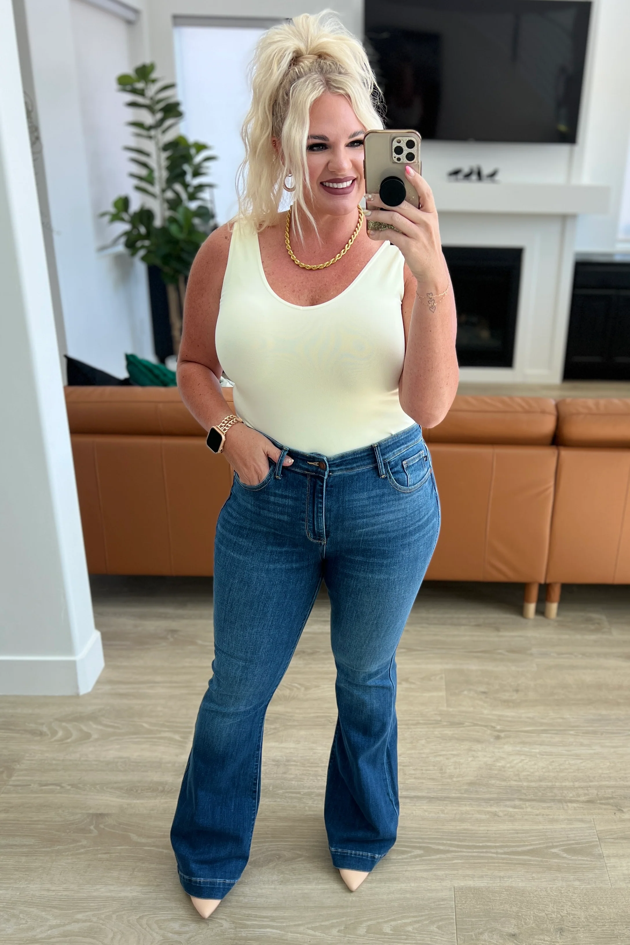 Sydney High Rise Trouser Flare Jeans - 9/20/2023 - Image 11