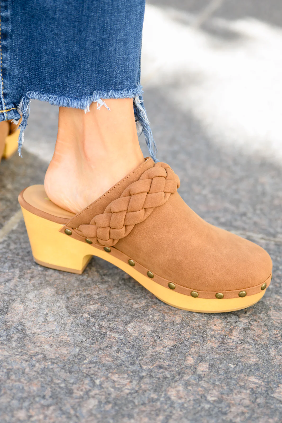Taylor Braided Clogs In Brown - 10/25/2022 - Image 3