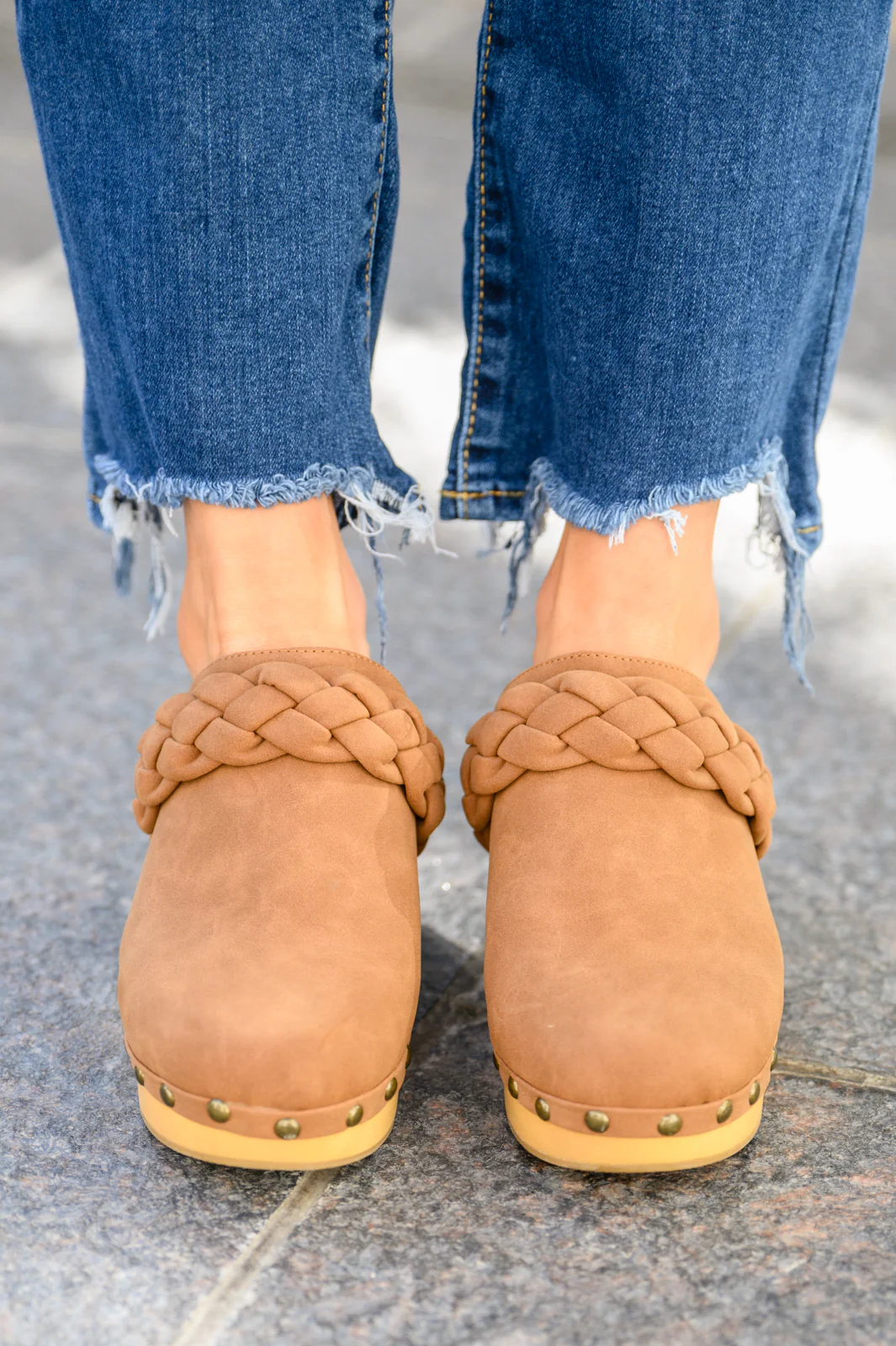 Taylor Braided Clogs In Brown - 10/25/2022 - Image 4
