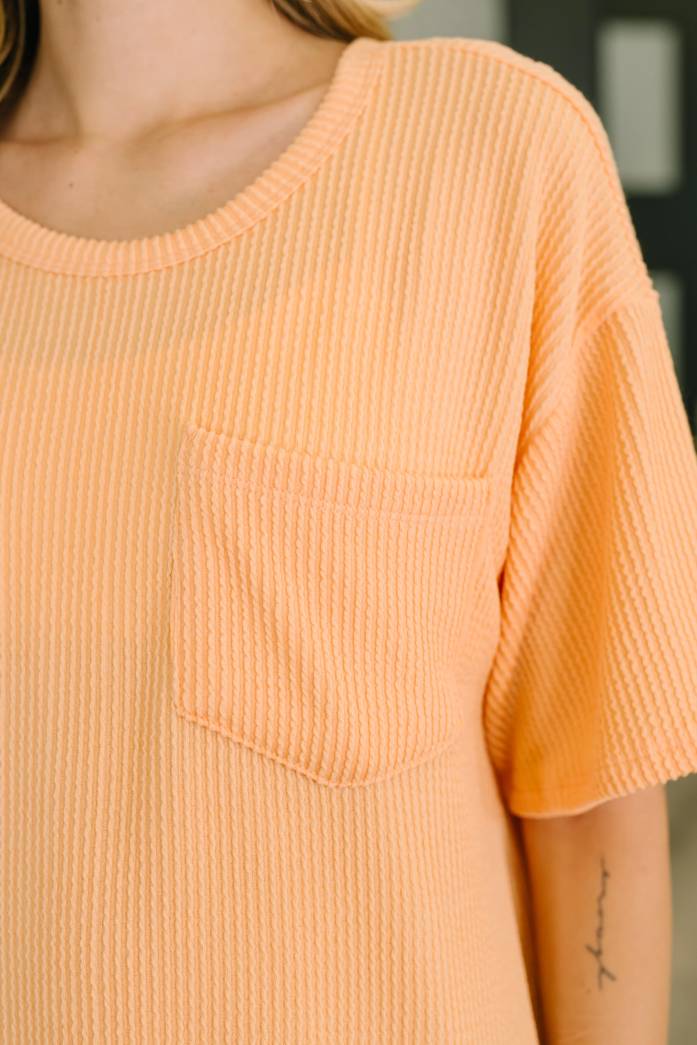 The Go-To Tee in Apricot Bliss - 4/16/2026 - Image 2