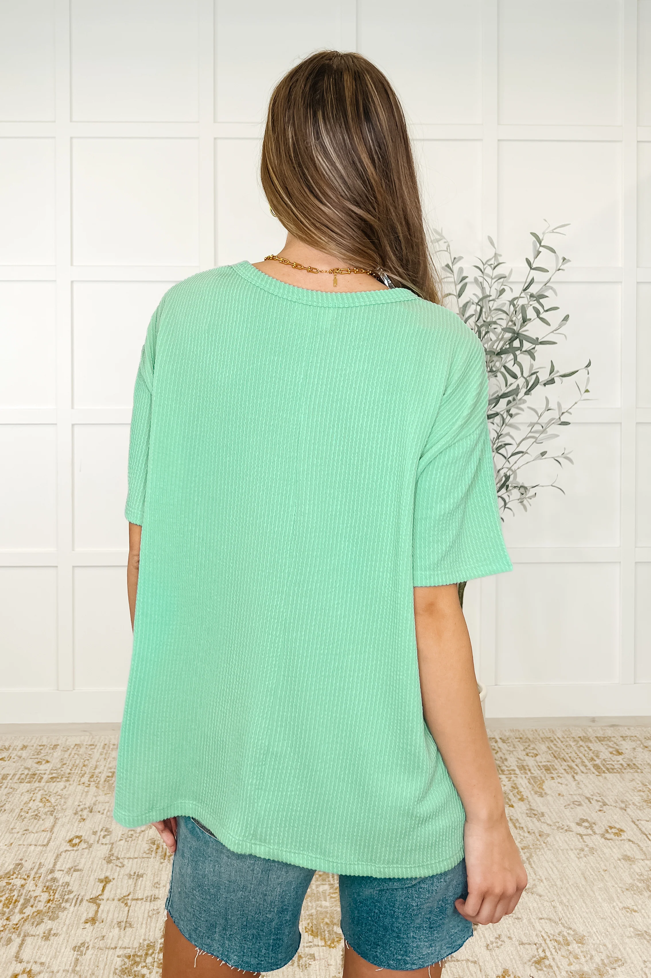 The Go-To Tee in Spearmint - 4/29/2025 - Image 4