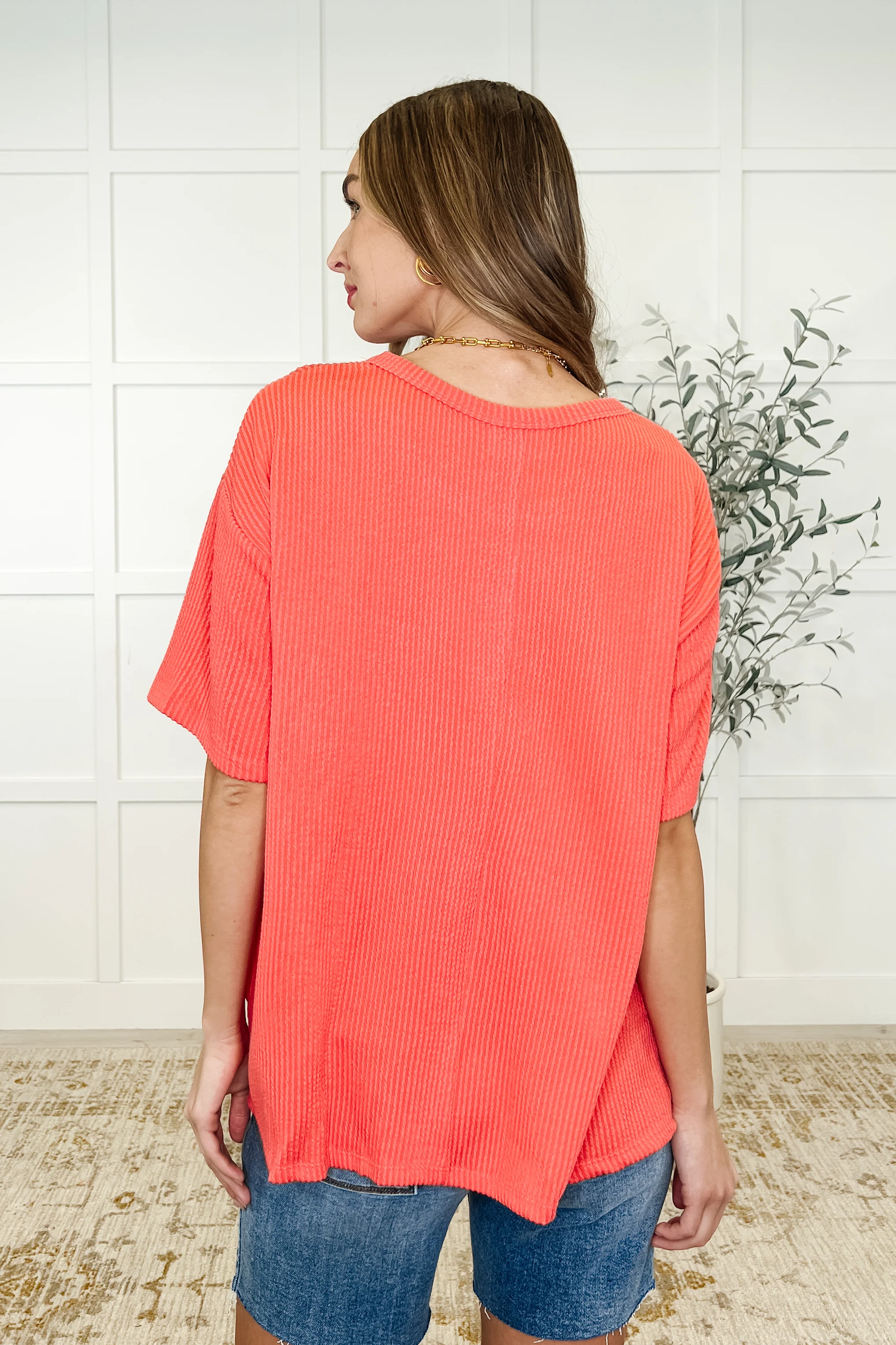 The Go-To Tee in Summer Coral - 4/29/2025 - Image 4