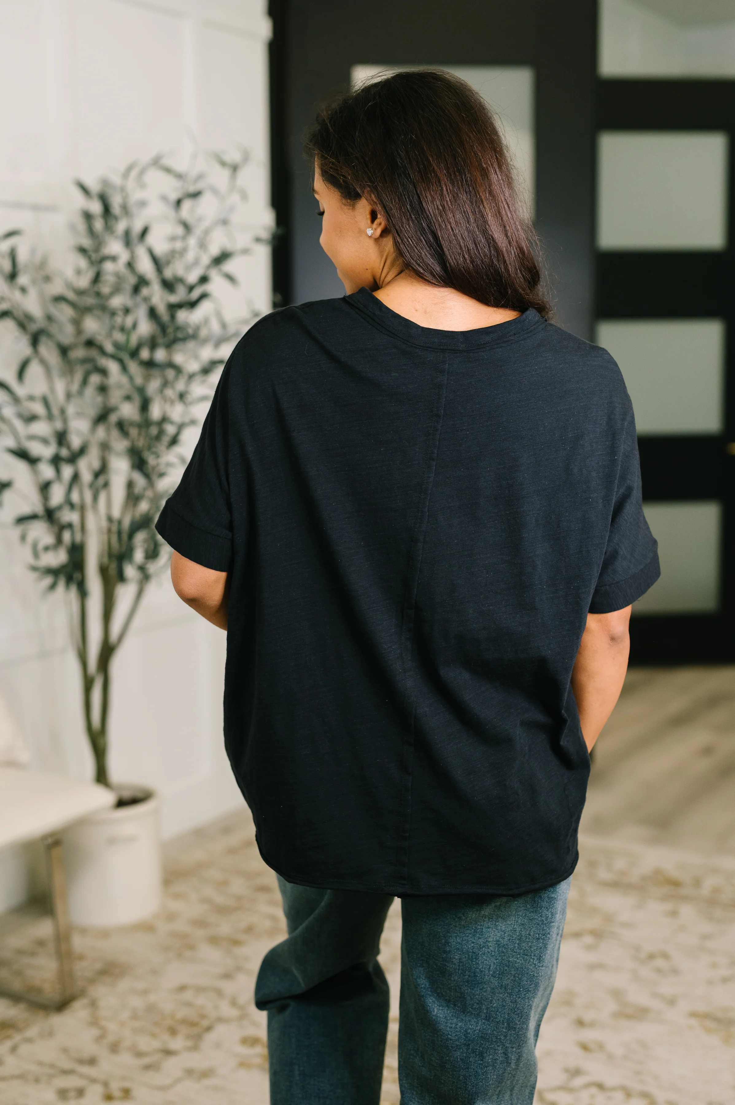 The Layback Relaxed Basic Tee in Black - 7/24/2026 - Image 5