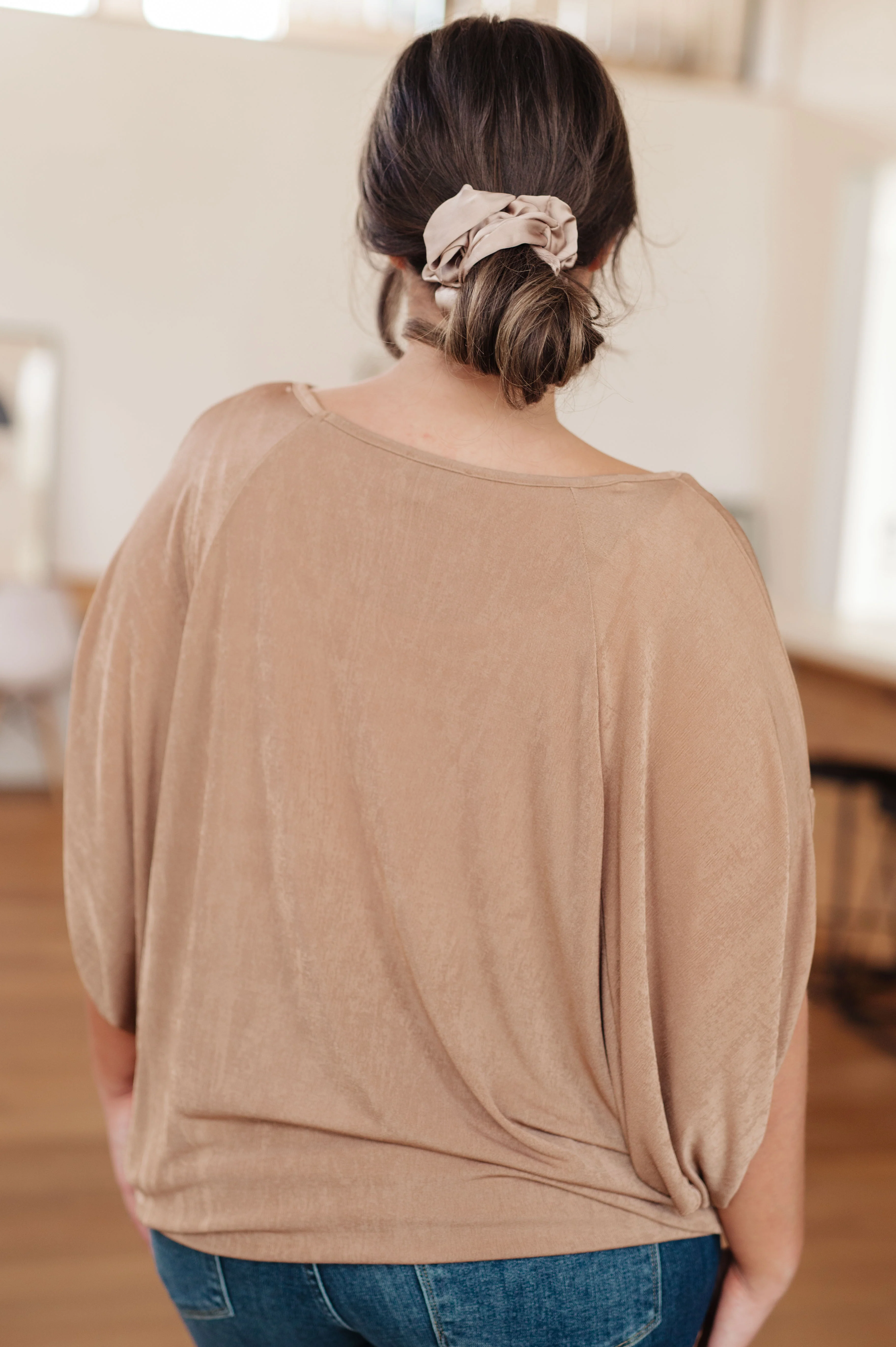 The Realest V-Neck Top - 9/22/2025 - Image 11
