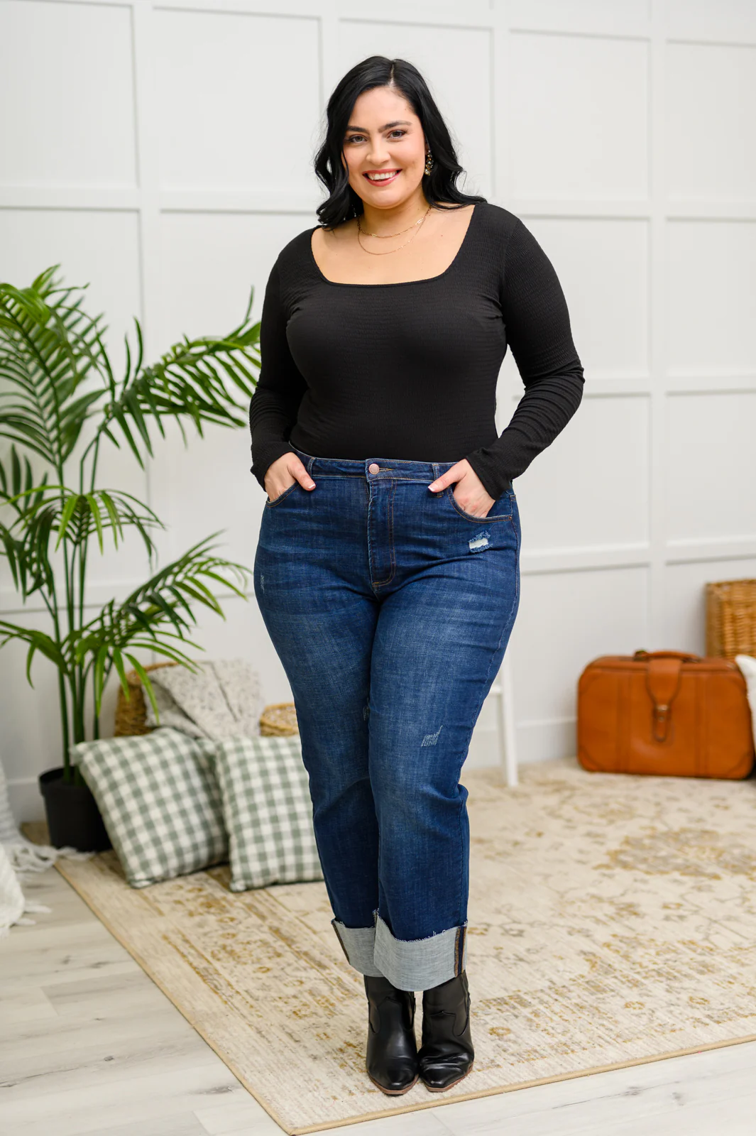 The Trisha Textured Square Neck Bodysuit in Black - 1/12/2023 - Image 10