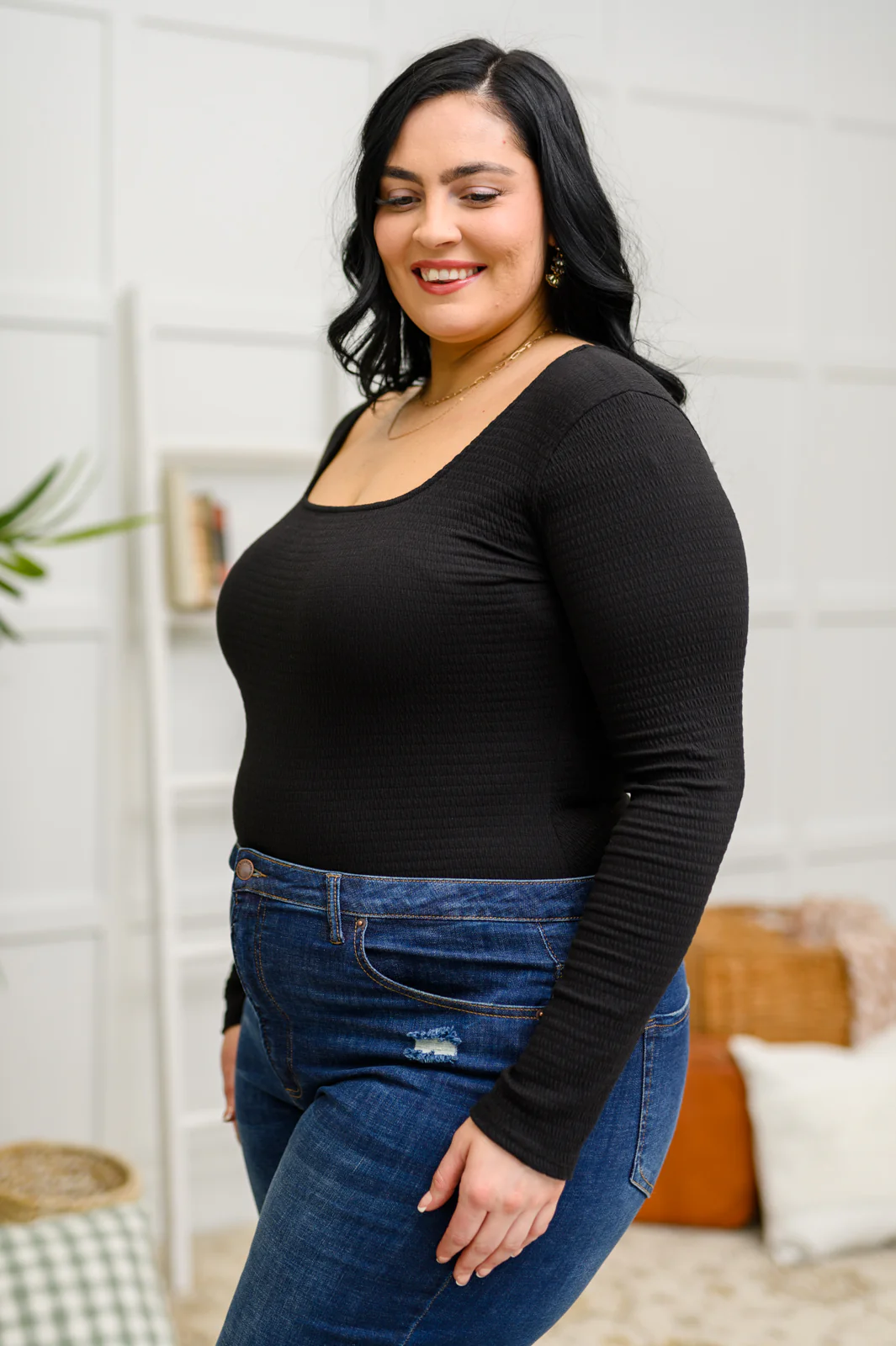 The Trisha Textured Square Neck Bodysuit in Black - 1/12/2023 - Image 7