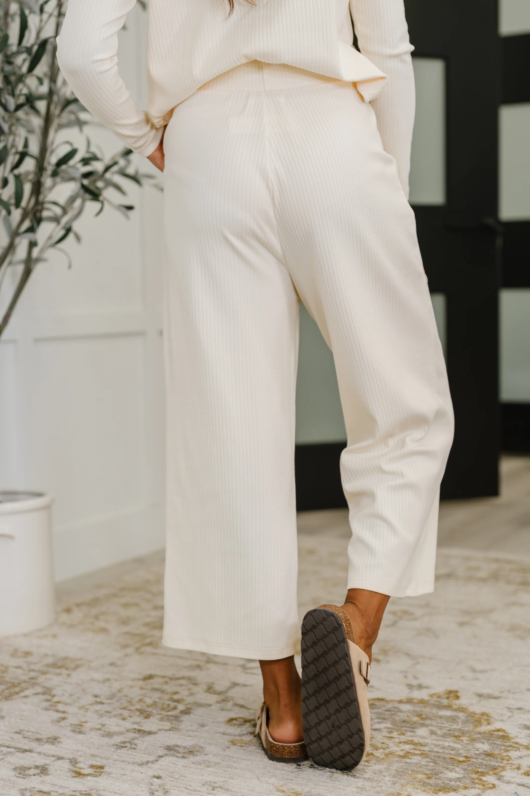 Thyme Culottes in Cream - 9/12/2025 - Image 4