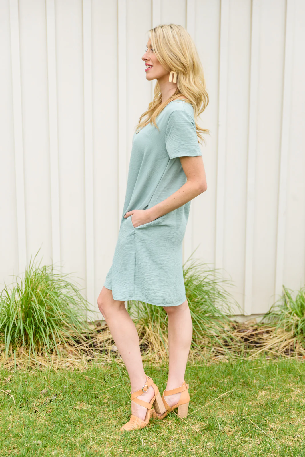 Time After Time V-neck Dress - 5/24/2022 - Image 7