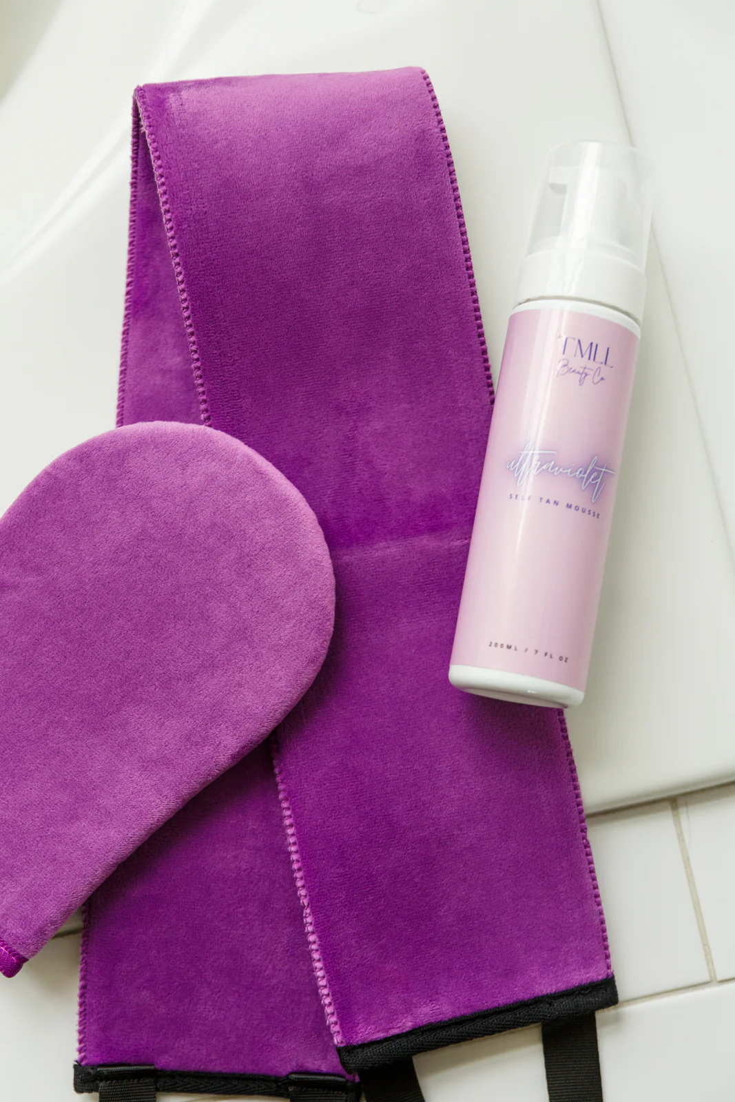 Ultraviolet Self Tanner With Mitt - 7/17/2023