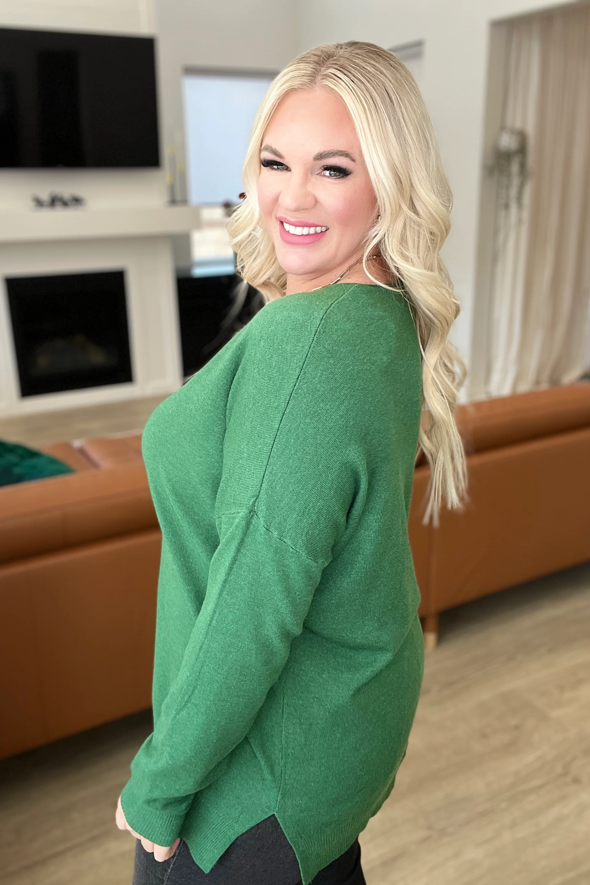 V-Neck Front Seam Sweater in Heather Dark Green - 11/15/2023 - Image 4
