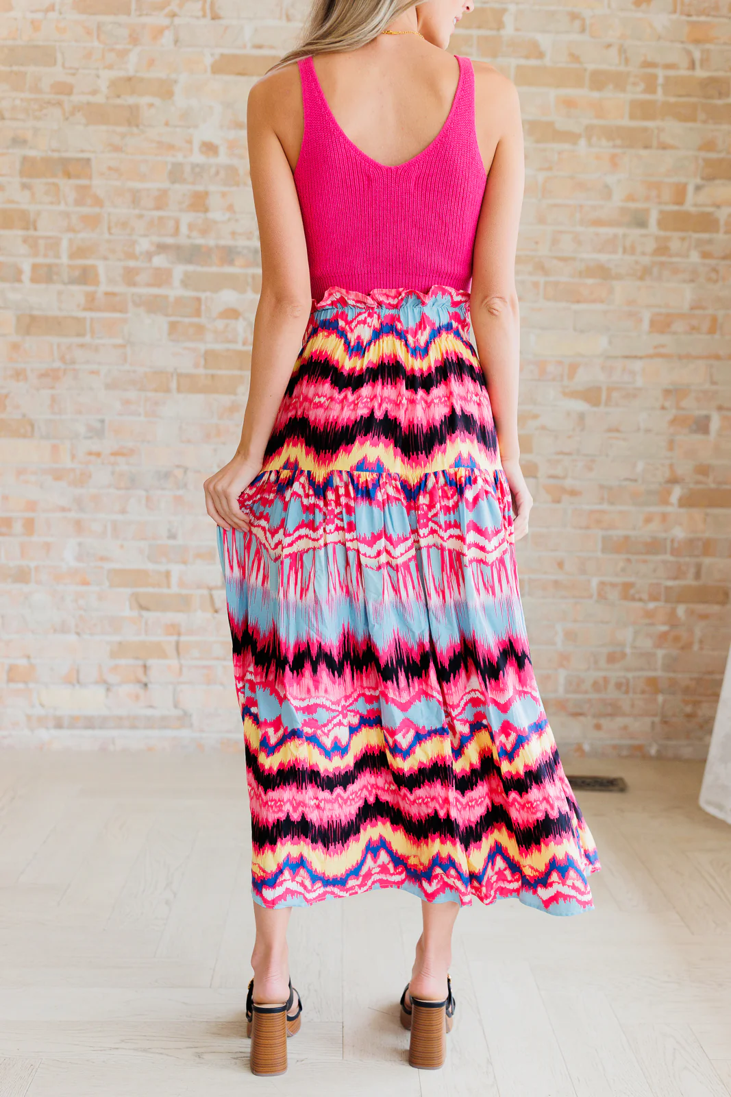 Watch Me Twirl Abstract Skirt - 5/28/2024 - Image 10