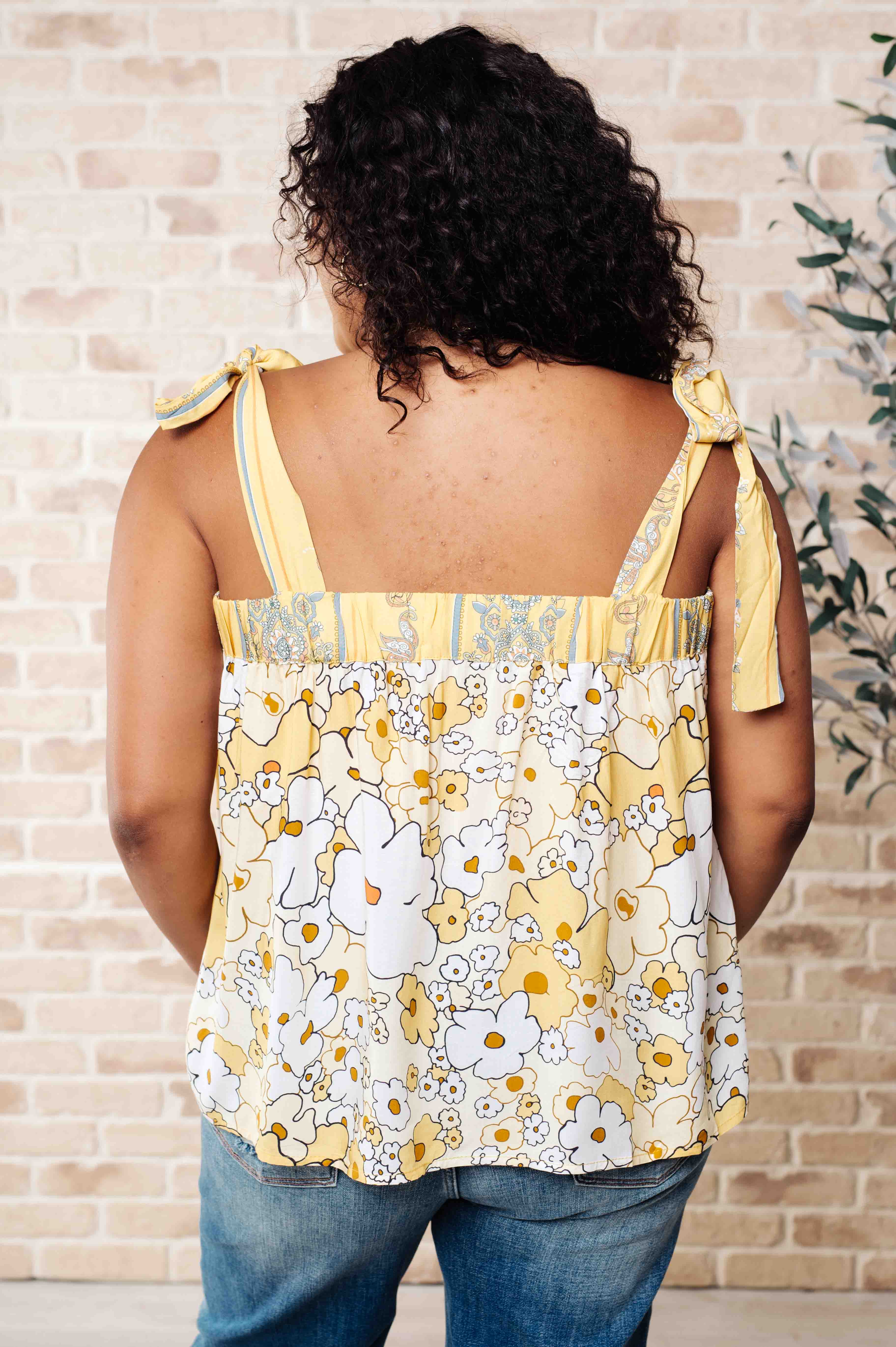 What's Happening Here Floral Tank - 5/5/2025 - Image 7