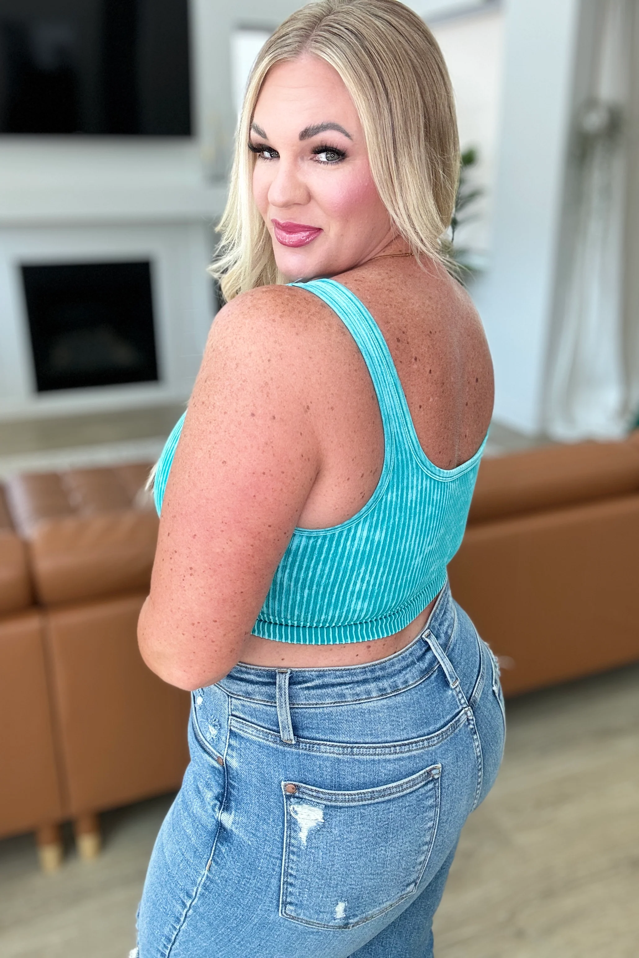 When and Where Reversible Ribbed Cropped Tank in Light Teal - 7/24/2024 - Image 4
