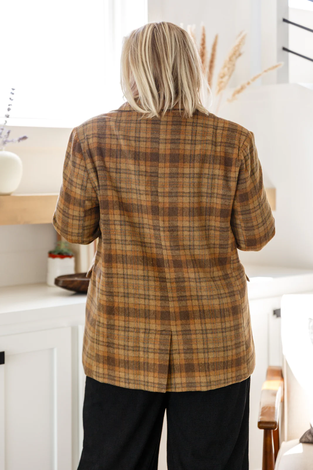 World Class Plaid Blazer - 9/29/2025 - Image 14