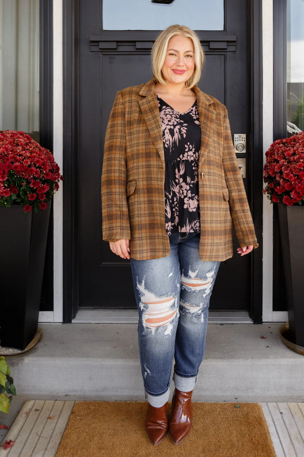 World Class Plaid Blazer - 9/29/2025 - Image 7