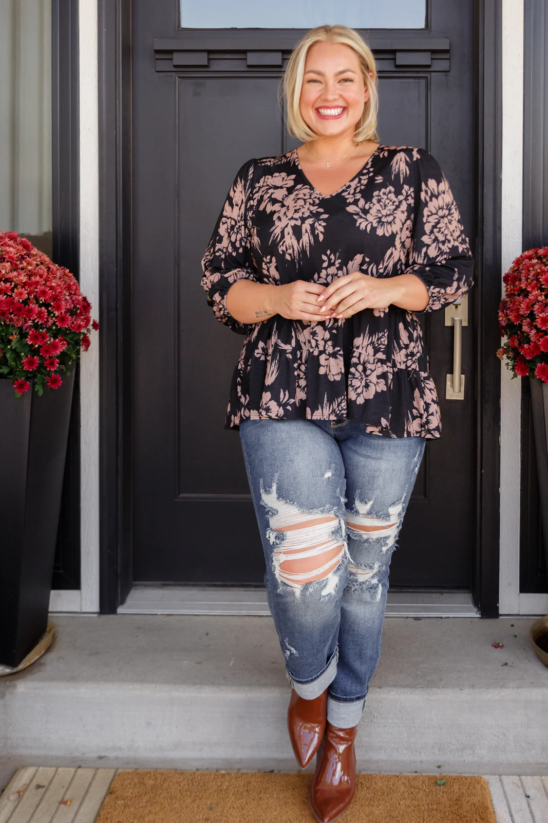 Your Choice V-Neck Floral Top - 10/6/2023 - Image 5