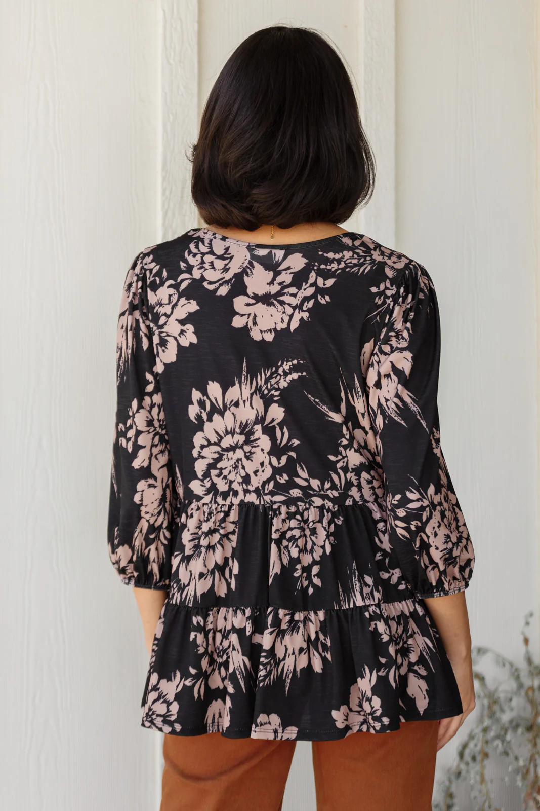 Your Choice V-Neck Floral Top - 10/6/2023 - Image 8