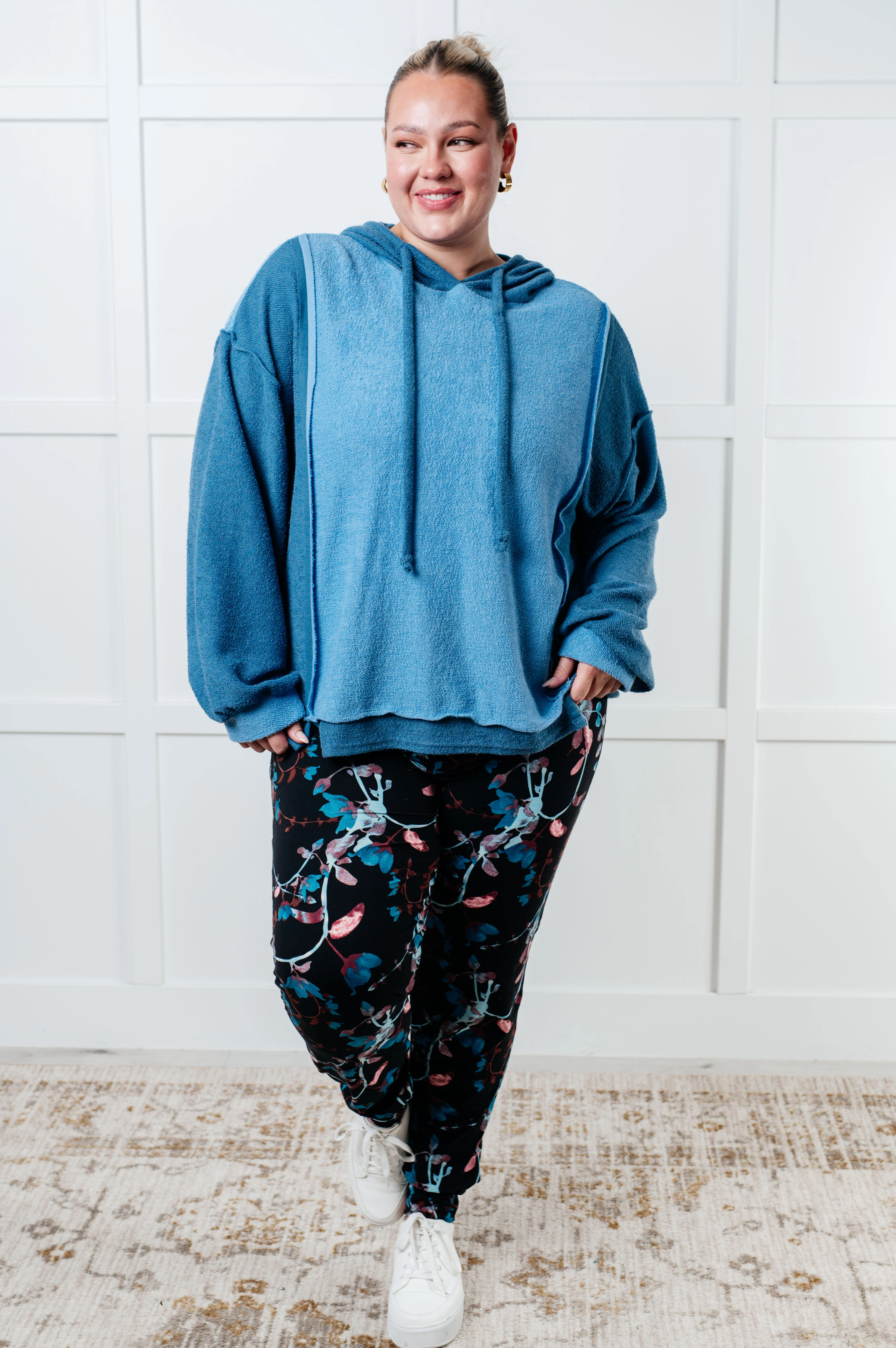 Your New Favorite Joggers in Luminescence Vine - 11/27/2024 - Image 4