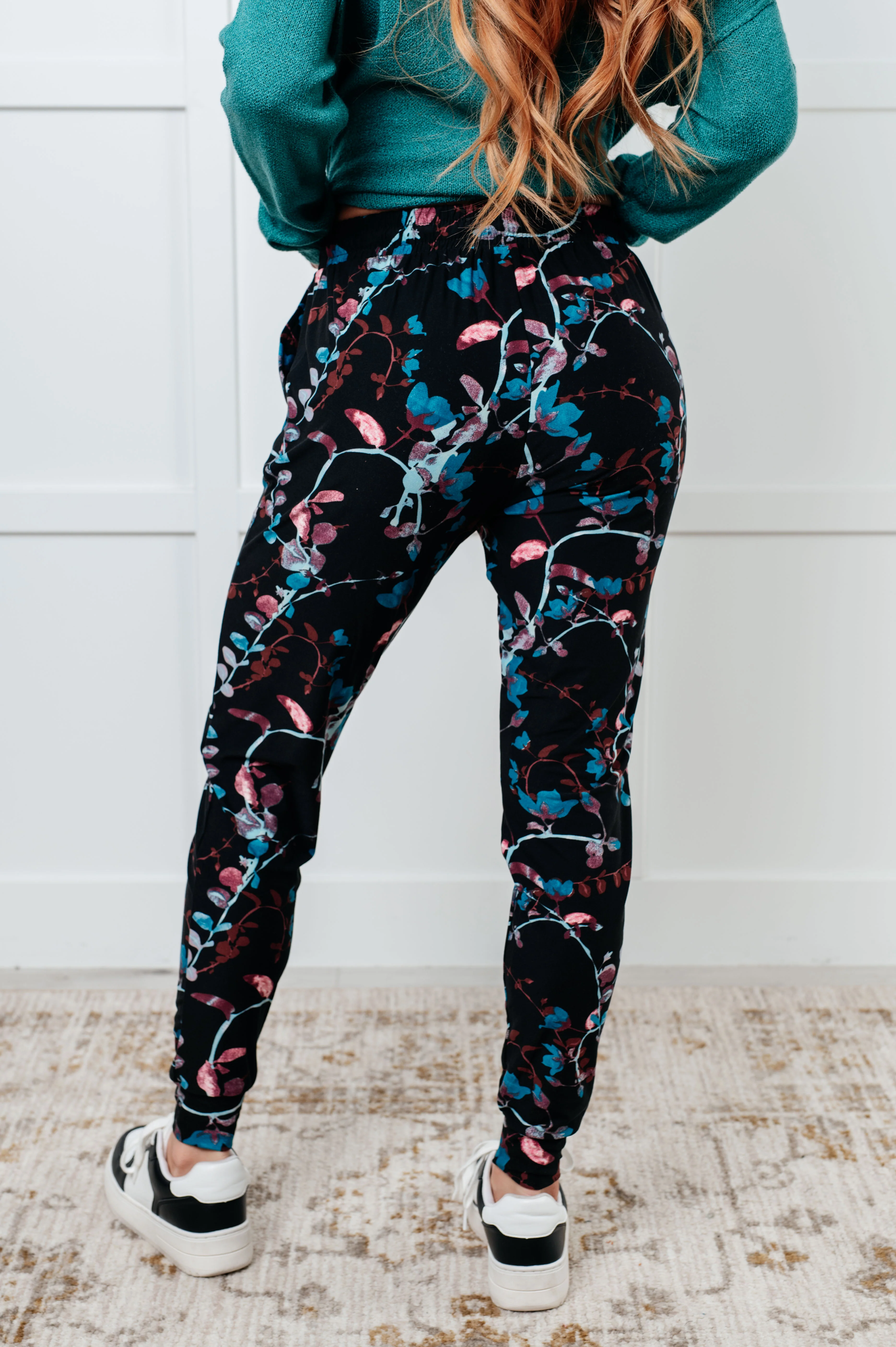 Your New Favorite Joggers in Luminescence Vine - 11/27/2024 - Image 8