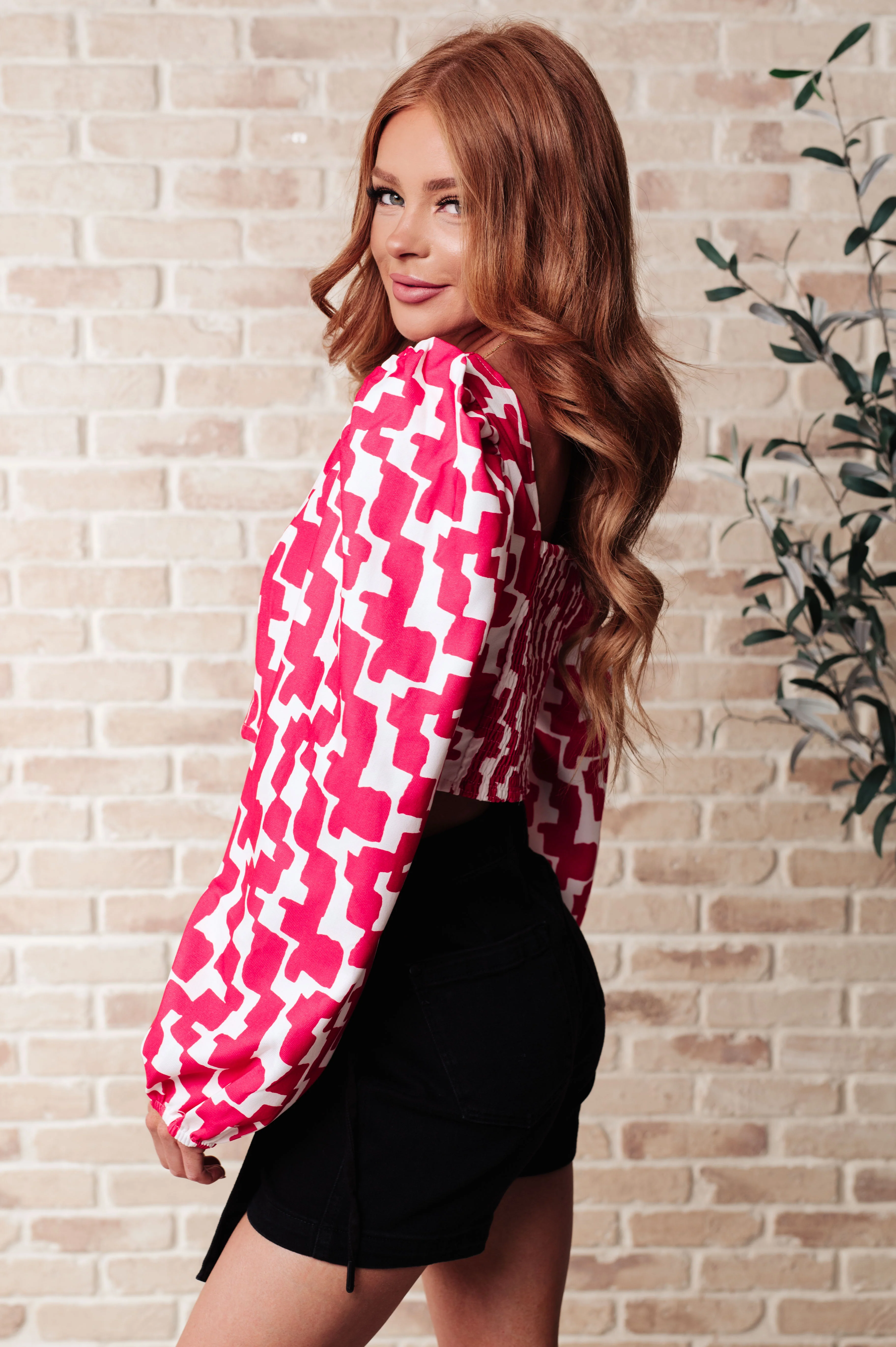 Zola Zip Up Abstract Print Crop Top in Magenta - 7/3/2024 - Image 6